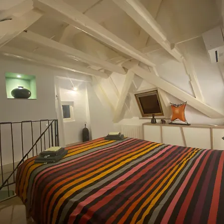 Apartamento Les Corbelles, Duplex Hyper Centre *